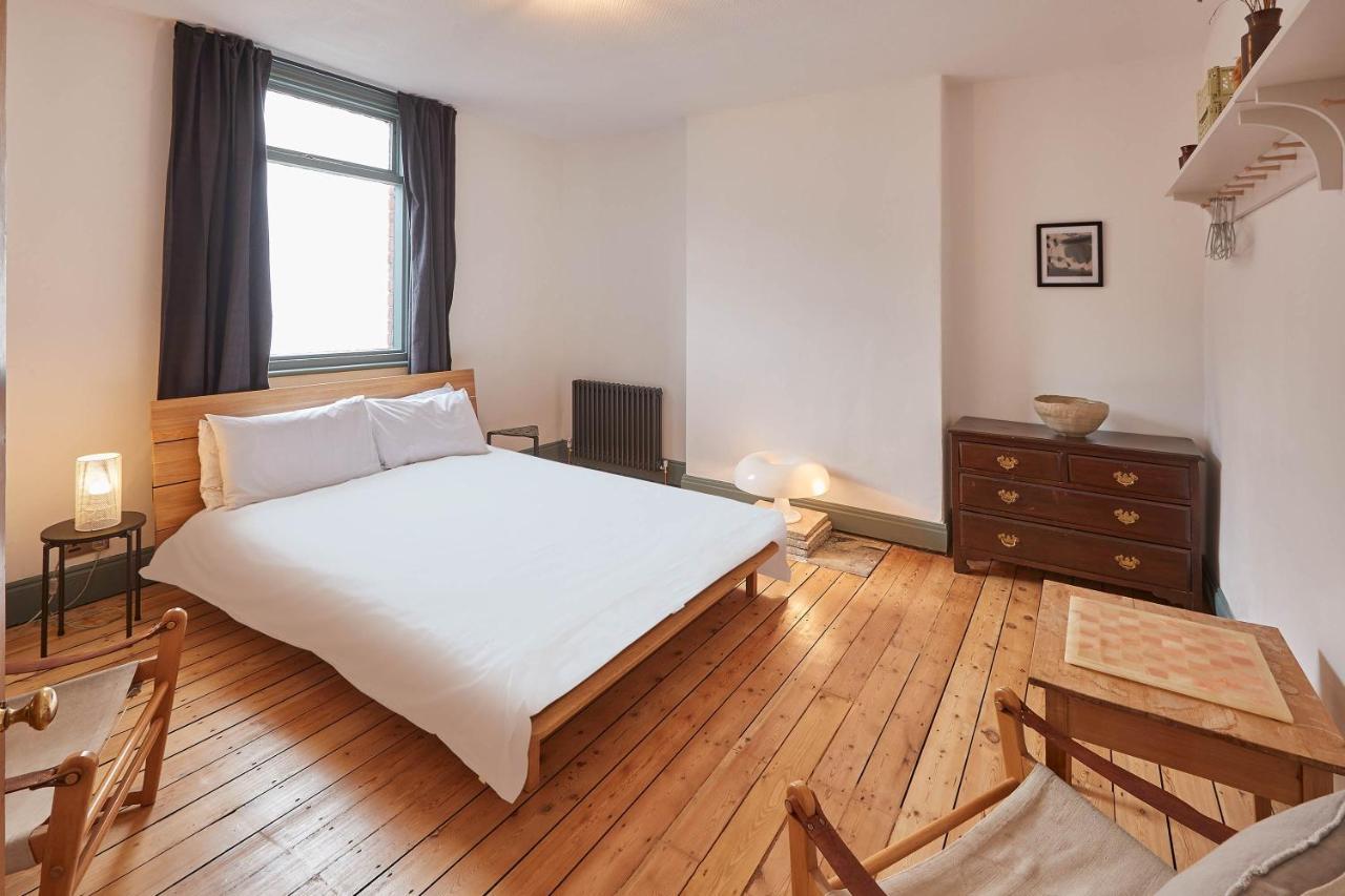 סולטברן-ביי-דה-סי Host & Stay - Emerald Residence מראה חיצוני תמונה